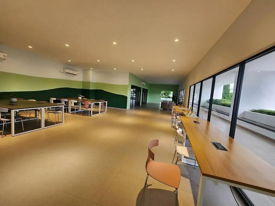 Veranda Residences By Cactus Homestay Thm Johor Bahru Apartment